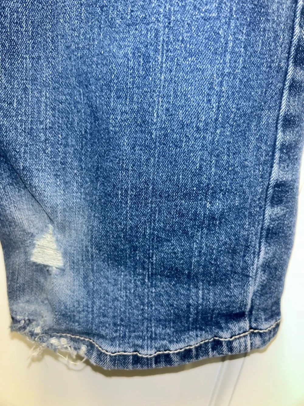 True Religion Ricky Relaxed Straight Leg Blue Jeans Green Stitching Horseshoe